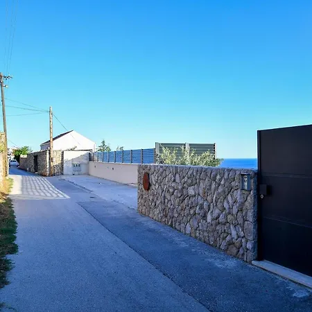 Villa Oranz *